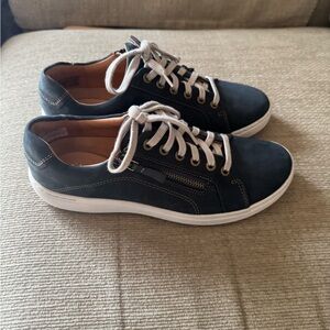 Clarks Navy Leather Lace-Up Sneakers with Side Zip